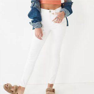 SO High-Rise White Jeggings - 3 Short / 26 Waist